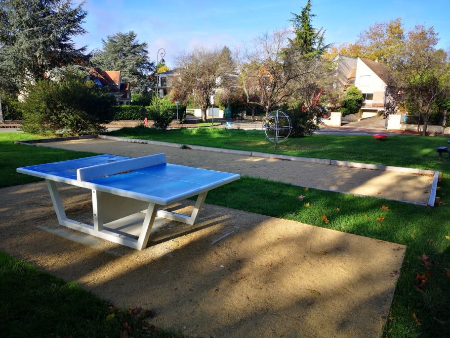 Ping-pong et boulodrome